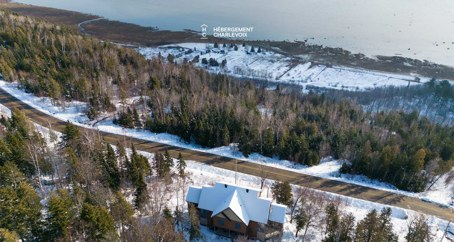 AUB-148 - A fireplace to relax 